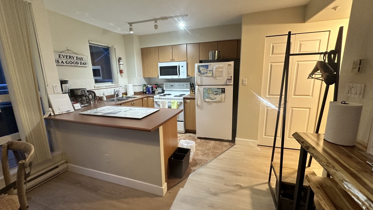 Photo of Kitchen in Davie Village