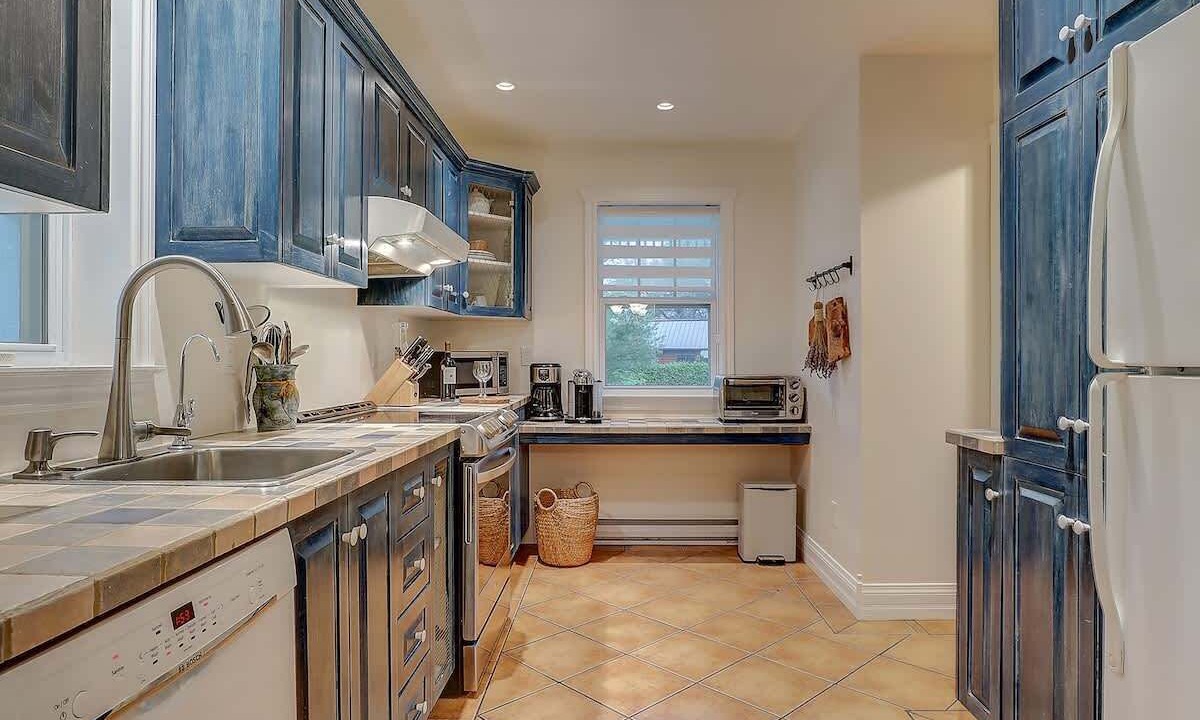 Photo of Kitchen in Stanstead Township