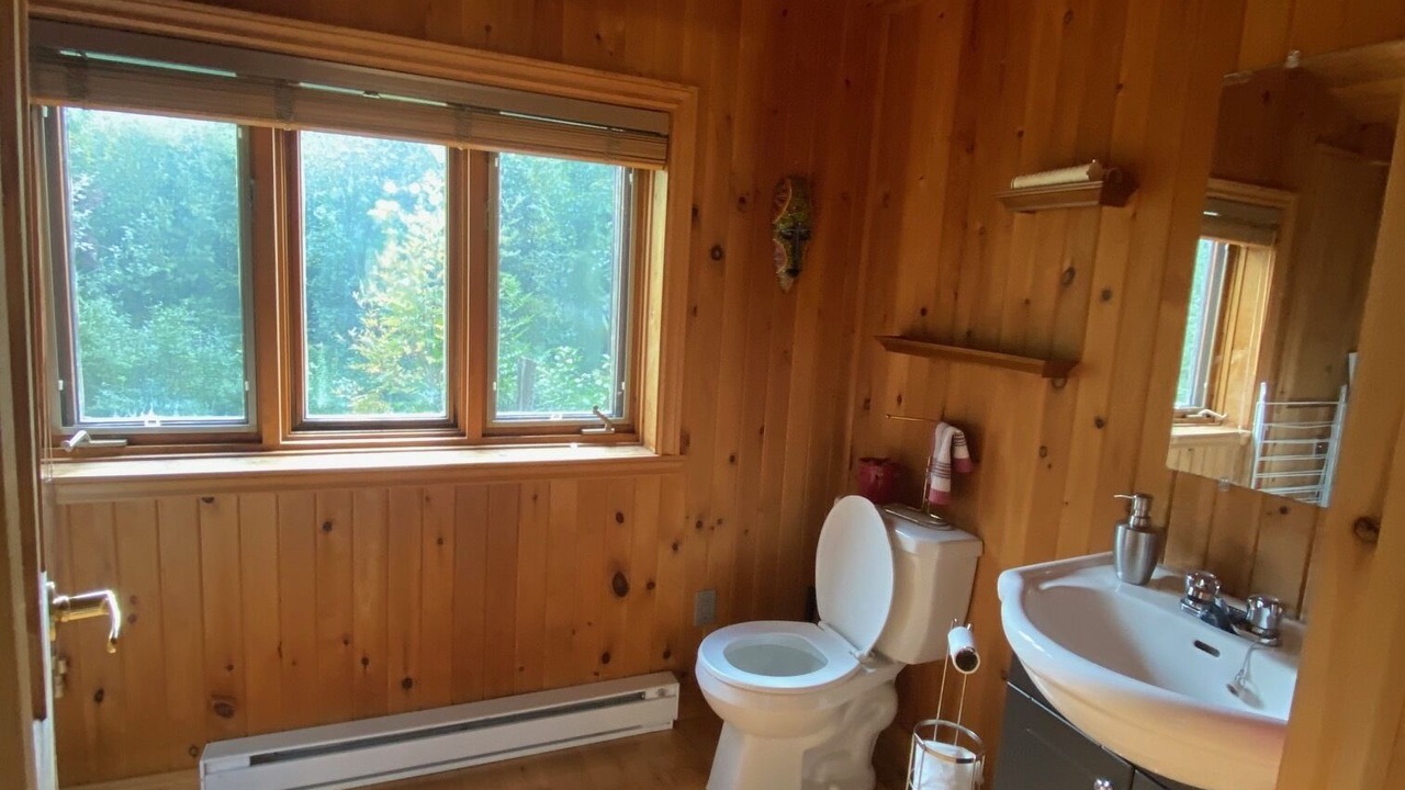 Photo of Bathroom in Montcalm