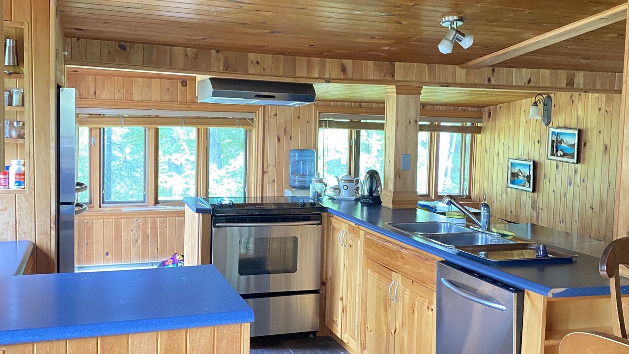 Photo of Kitchen in Montcalm