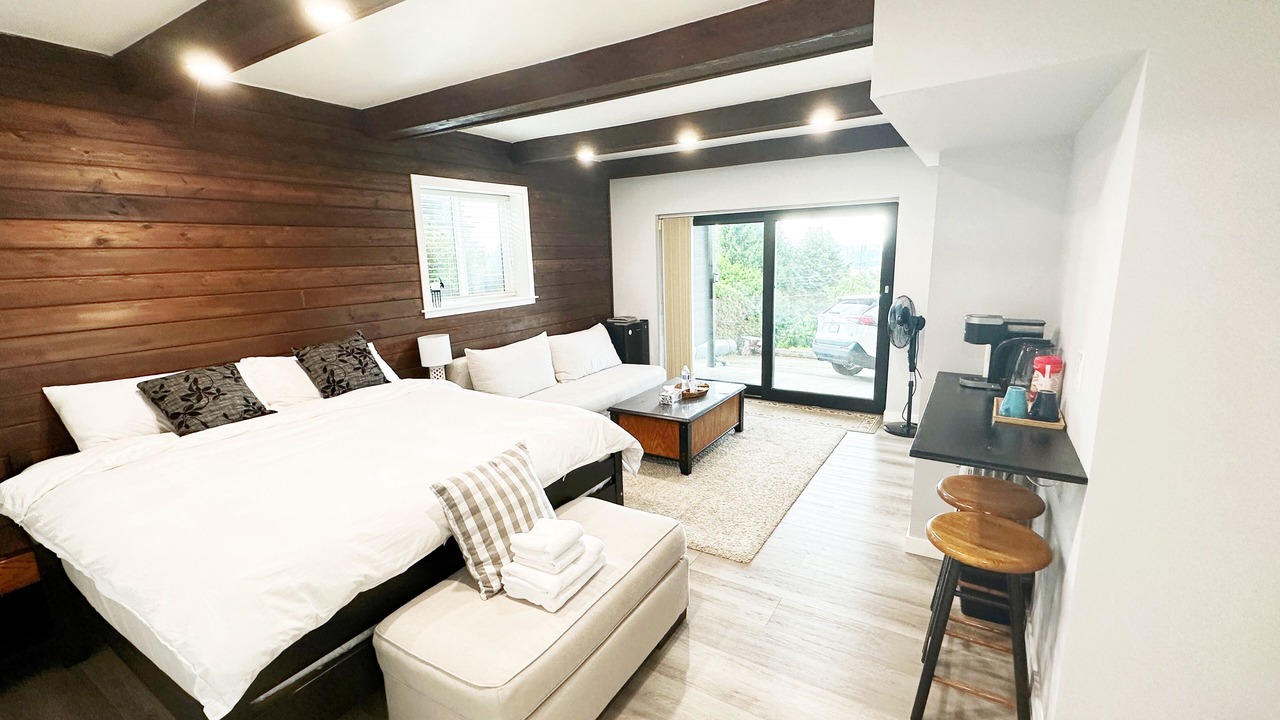 Photo of Bedroom in West Vancouver