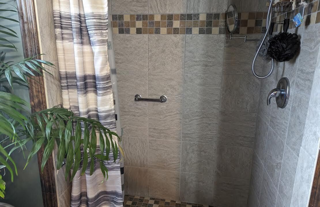 Photo of Bathroom in Niagara Falls