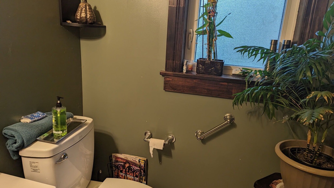 Photo of Bathroom in Niagara Falls