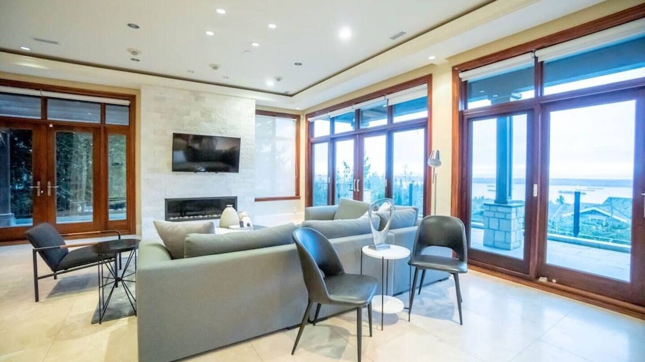 Photo of Livingroom in West Vancouver