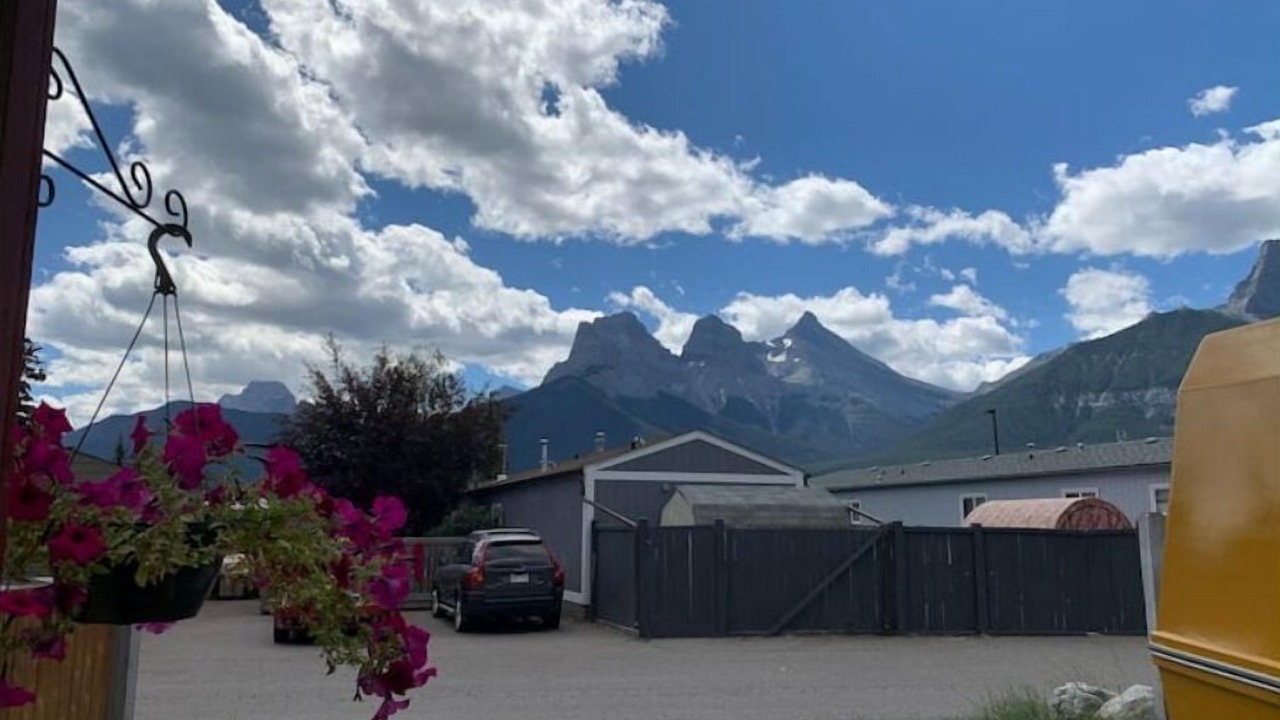 Photo of Outdoor in Cougar Creek