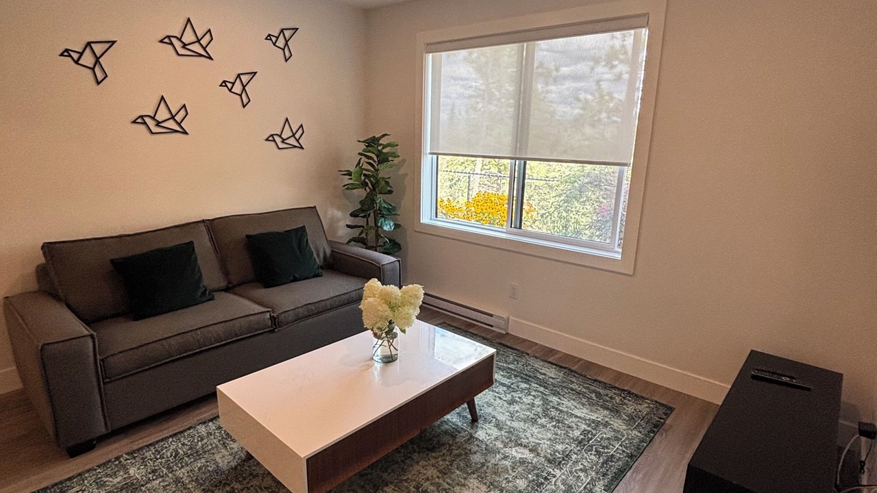 Photo of Livingroom in West Kelowna Estates