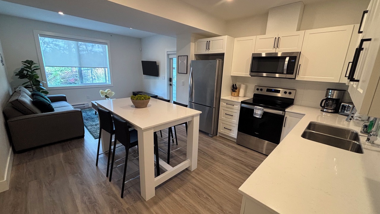 Photo of Kitchen in West Kelowna Estates
