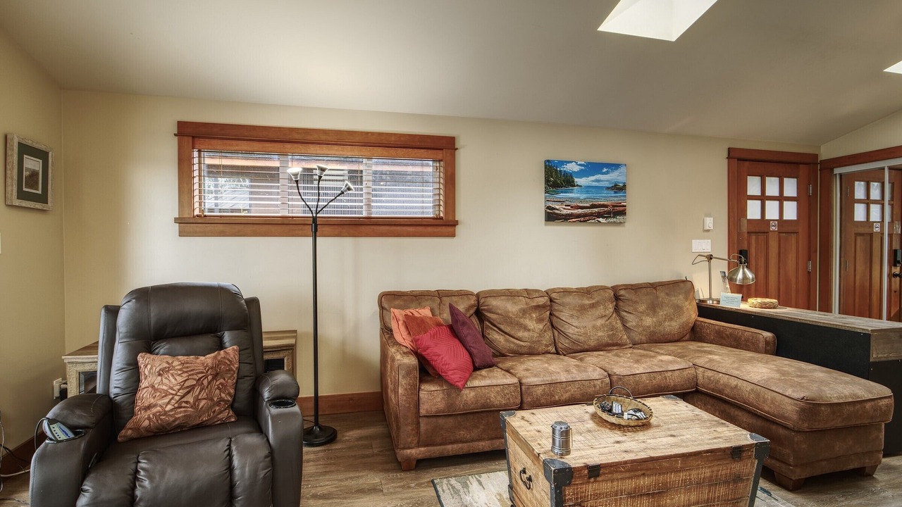 Photo of Livingroom in Port Renfrew