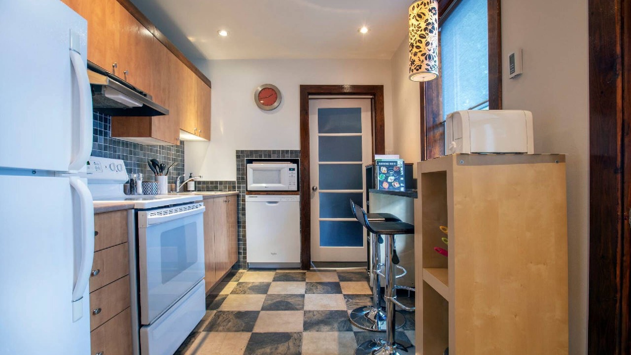 Photo of Kitchen in De Lorimier