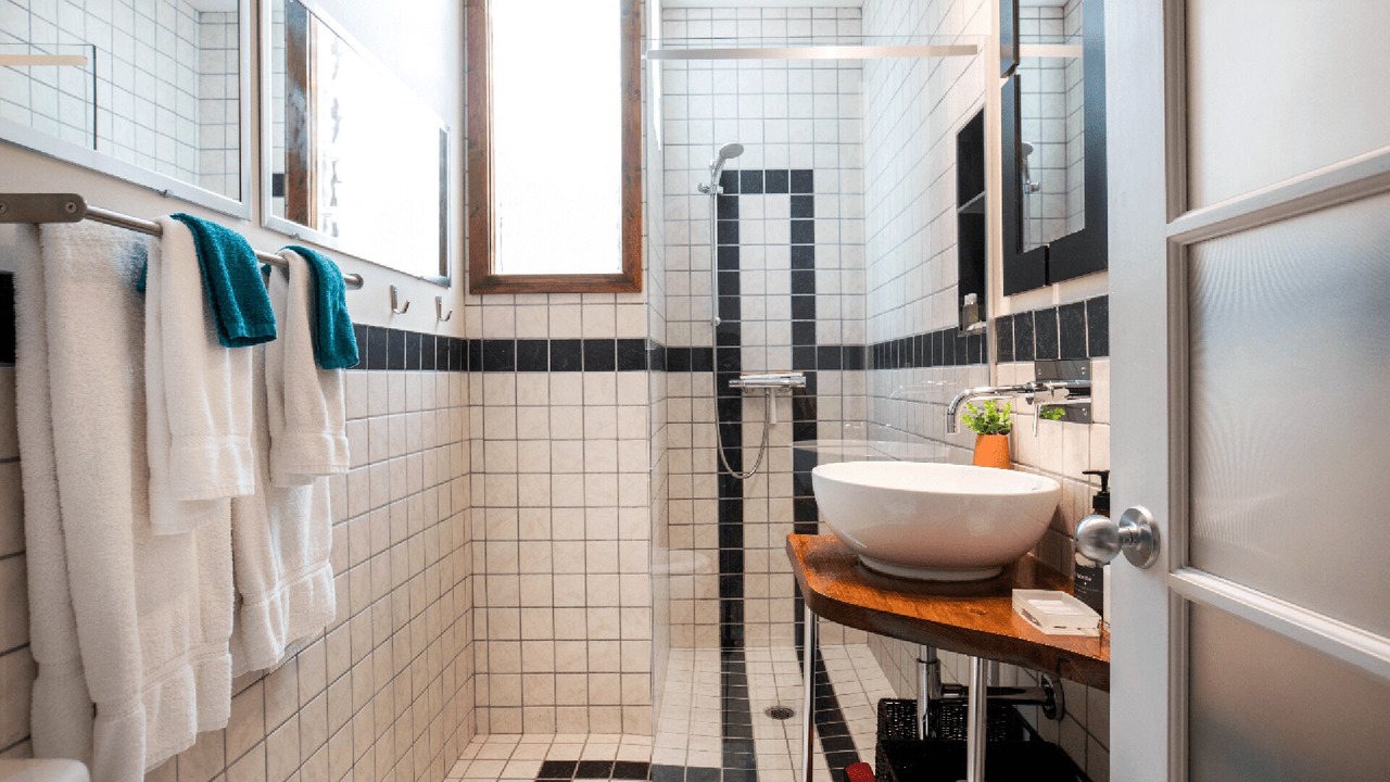 Photo of Bathroom in De Lorimier
