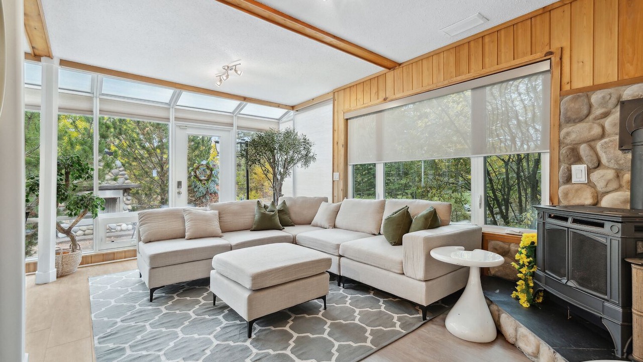 Photo of Livingroom in Bridlewood