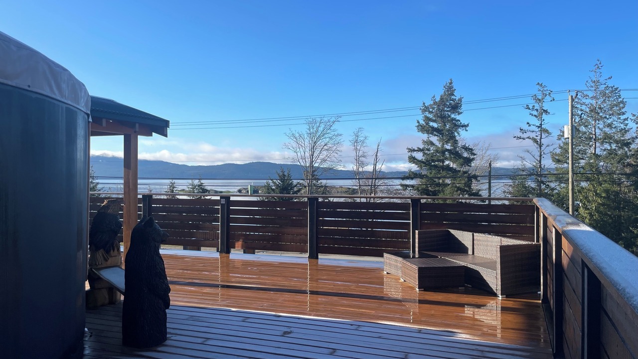 Photo of Patio Balcony in Powell River