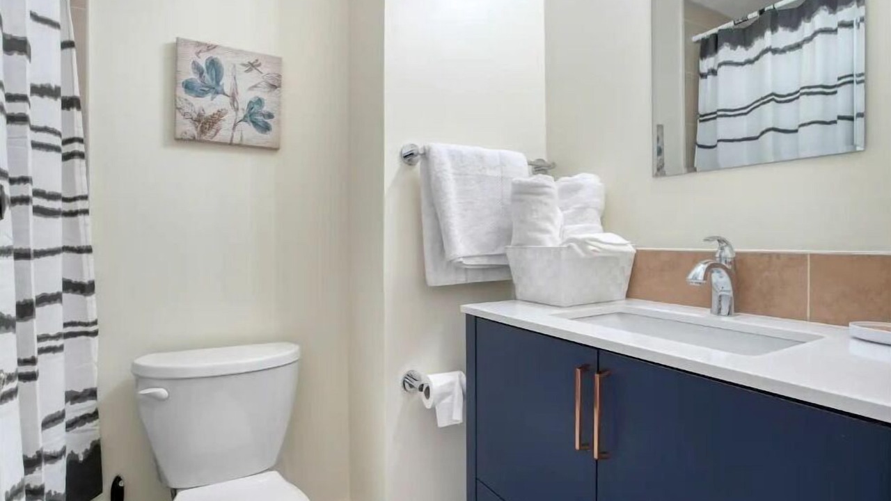 Photo of Bathroom in Fort Saskatchewan