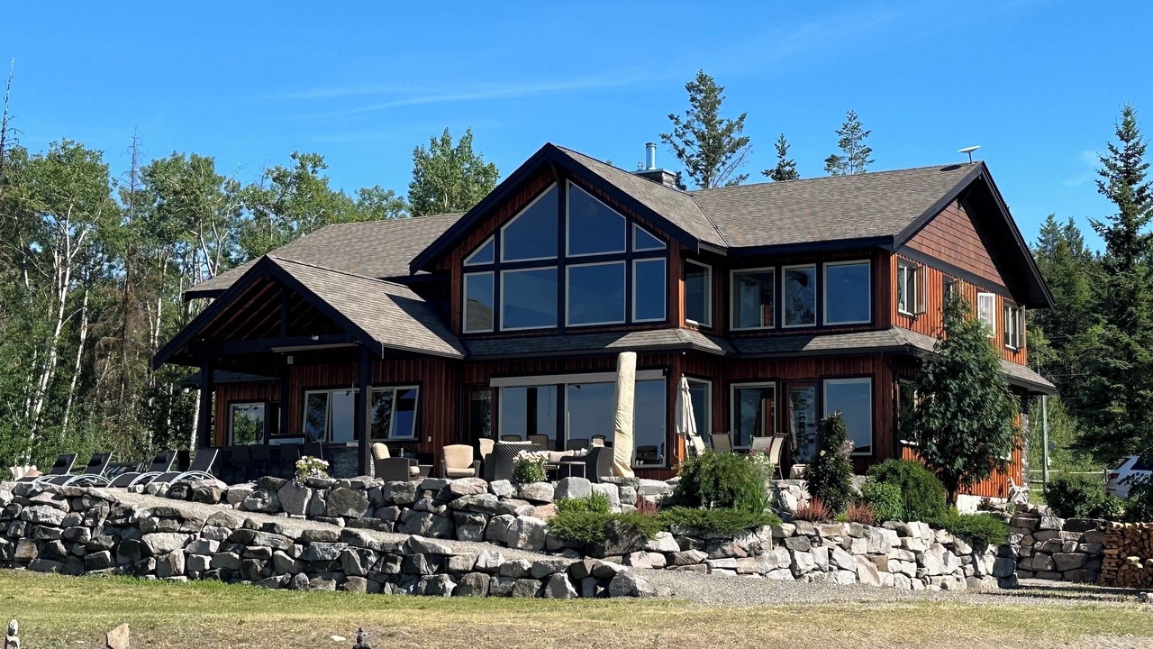 Photo of Outdoor in 70 Mile House