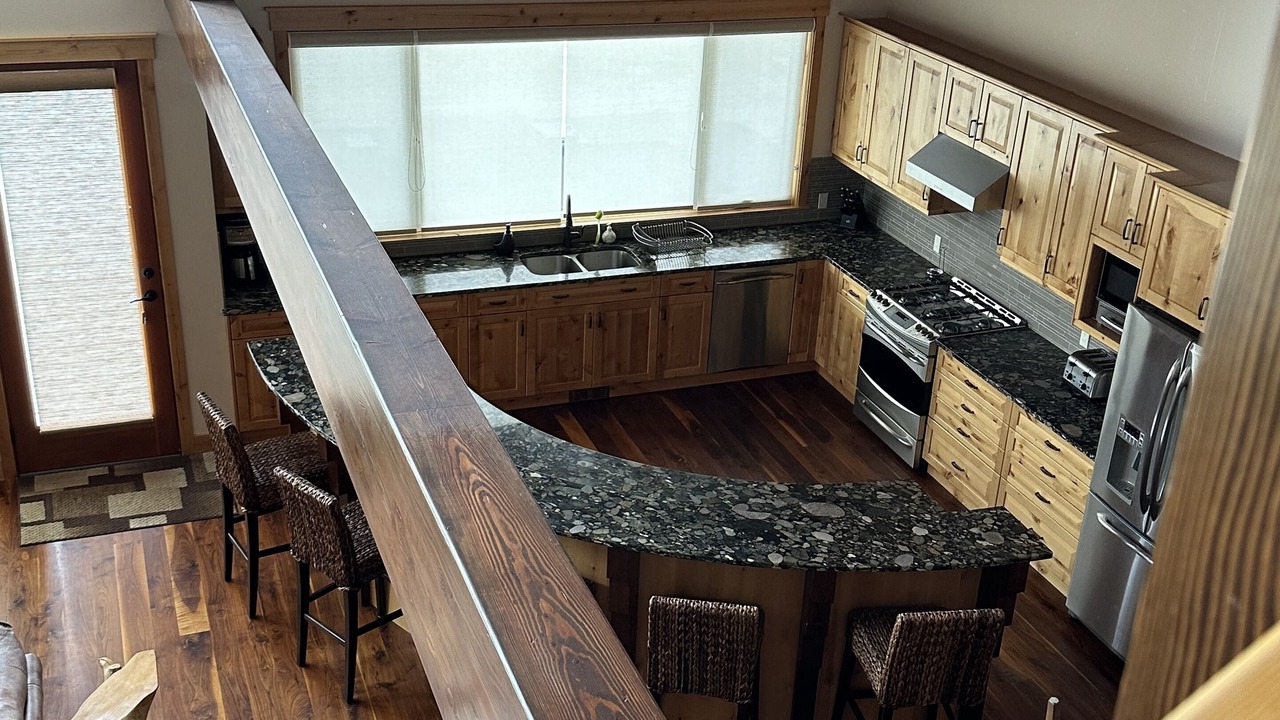 Photo of Kitchen in 70 Mile House