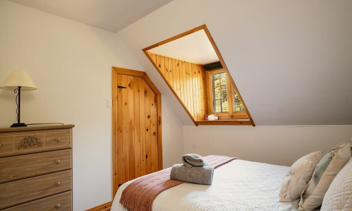 Photo of Bedroom in Entrelacs