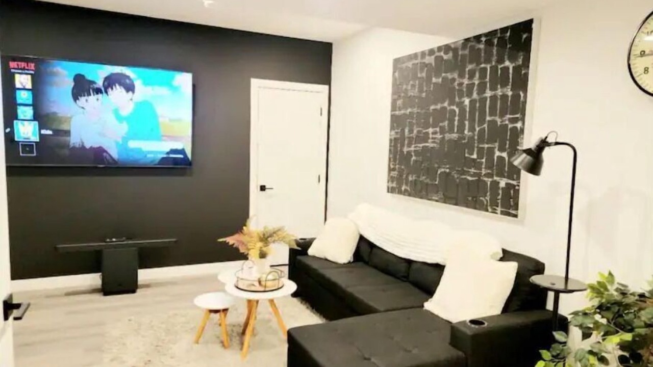 Photo of Livingroom in Northwest Calgary