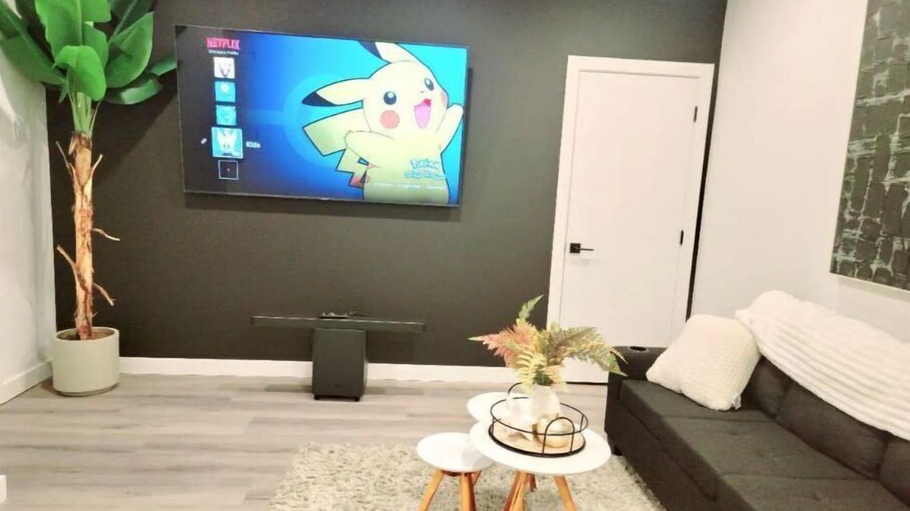 Photo of Livingroom in Northwest Calgary
