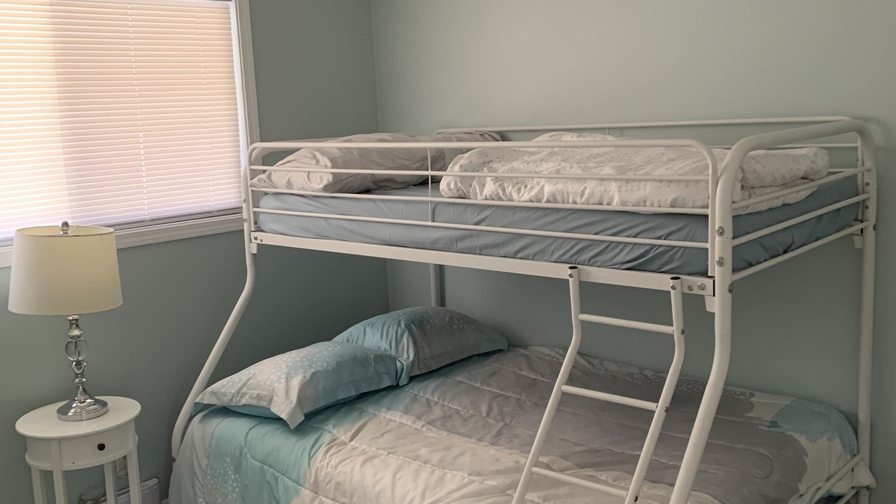 Photo of Bedroom in Armour