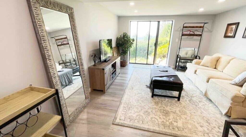 Photo of Livingroom in West Vancouver