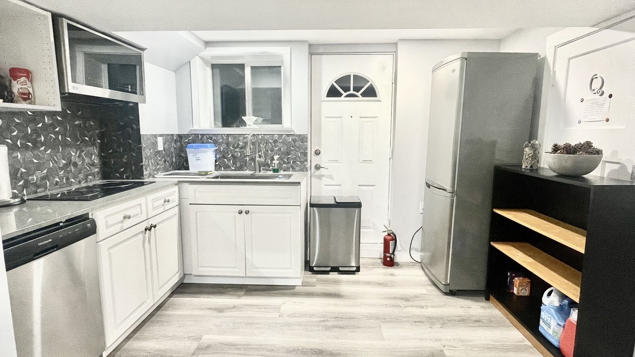 Photo of Kitchen in West Vancouver