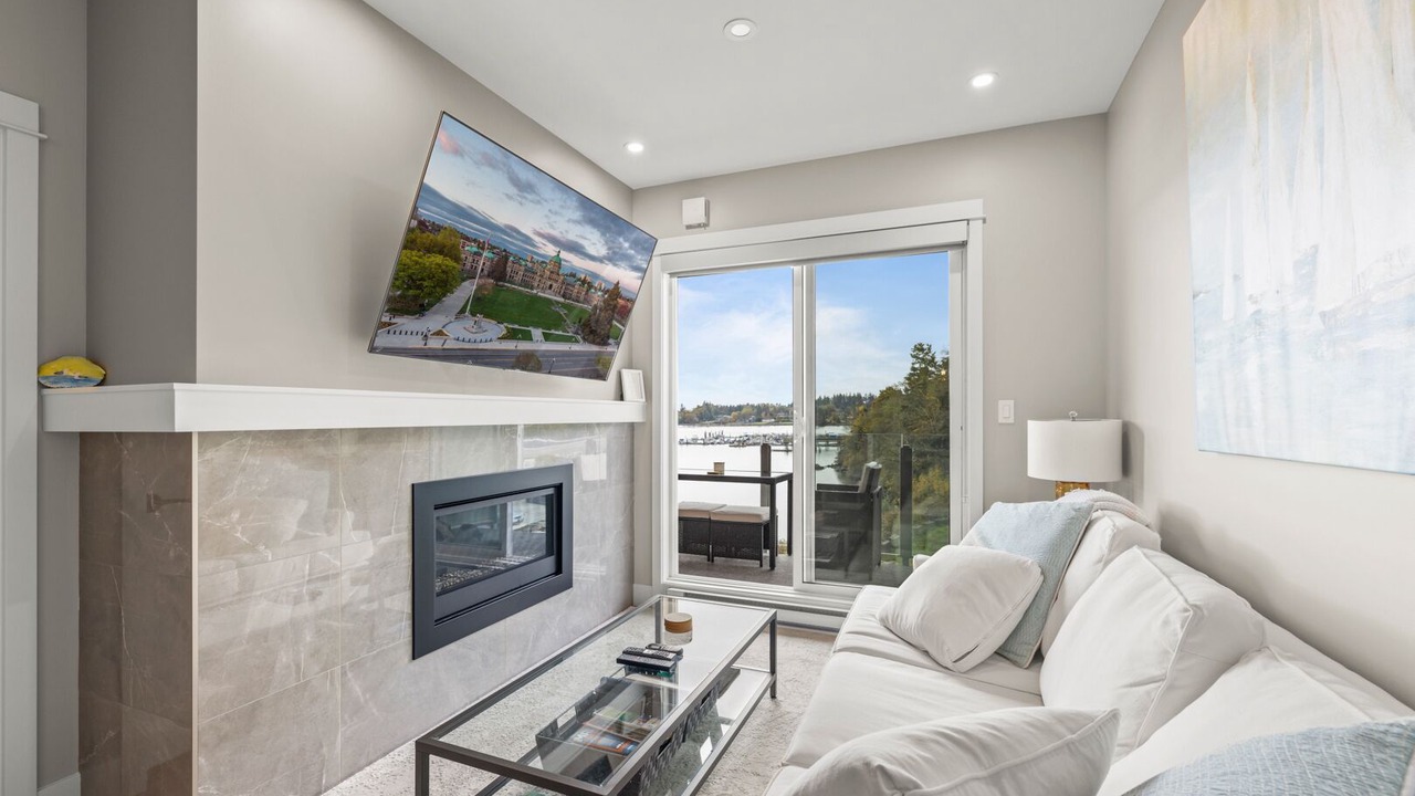 Photo of Livingroom in Sooke