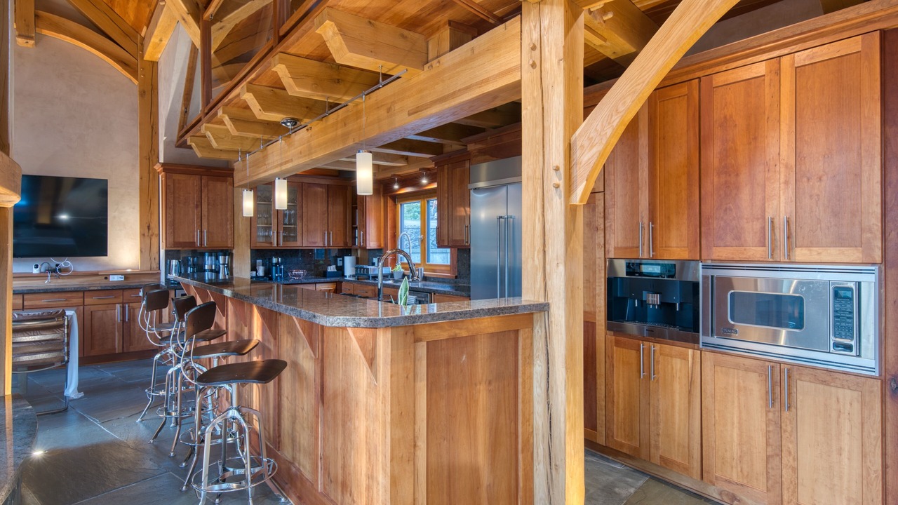 Photo of Kitchen in Silvertip