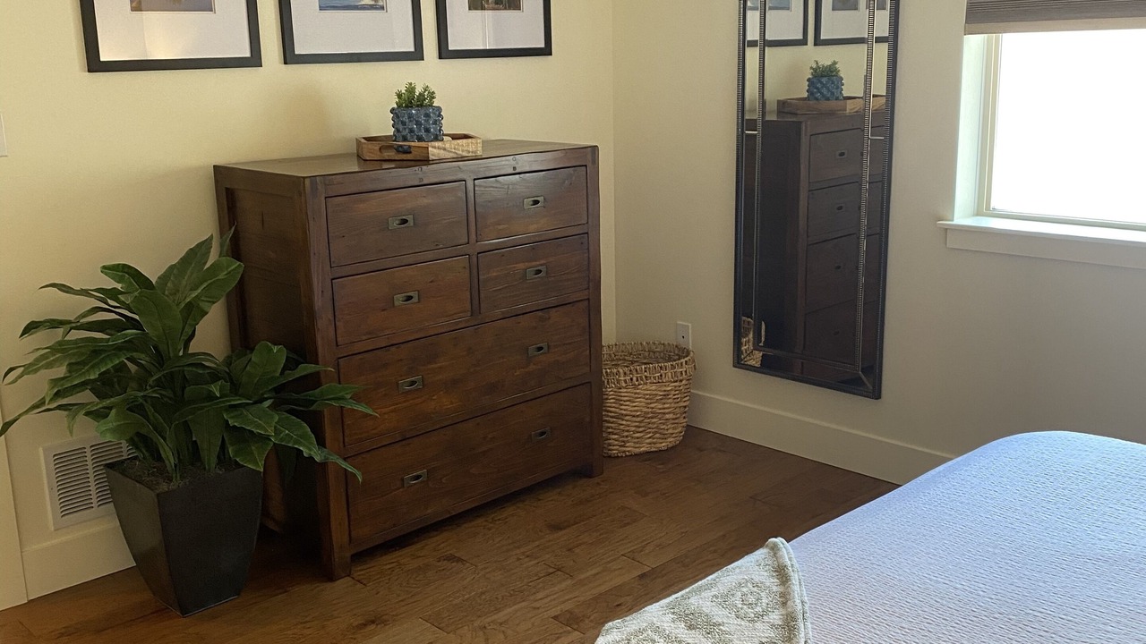 Photo of Bedroom in Port Alberni