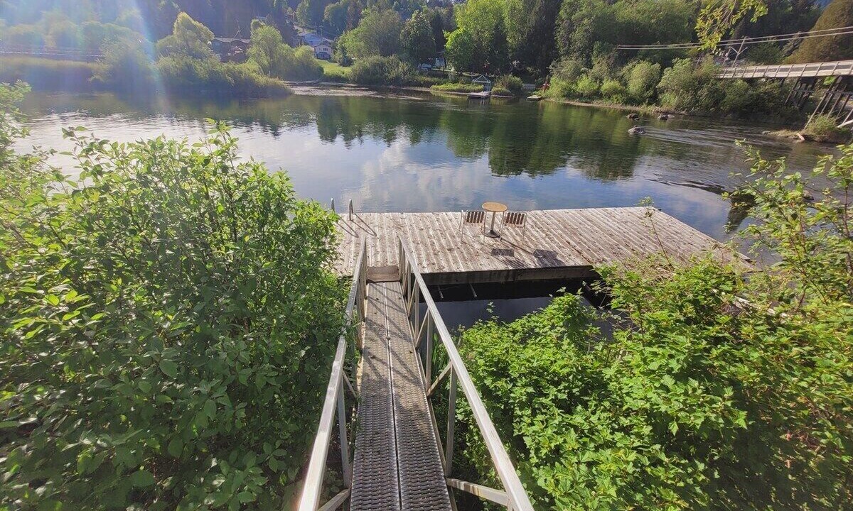 Photo of Others in Lake Cowichan