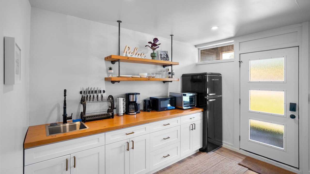 Photo of Kitchen in Lake Cowichan