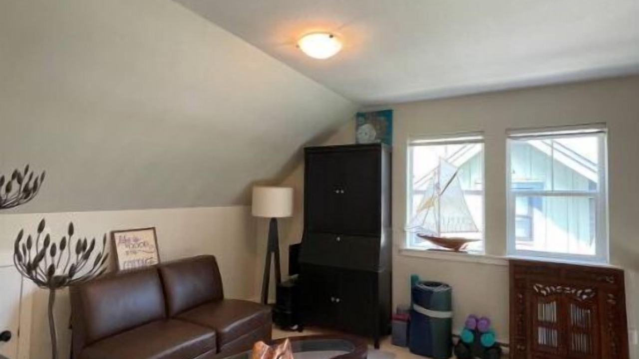 Photo of Livingroom in Lindell Beach