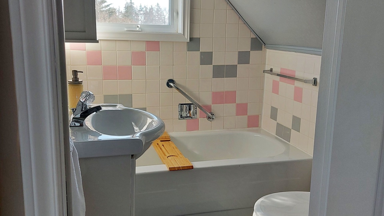 Photo of Bathroom in River Tillard