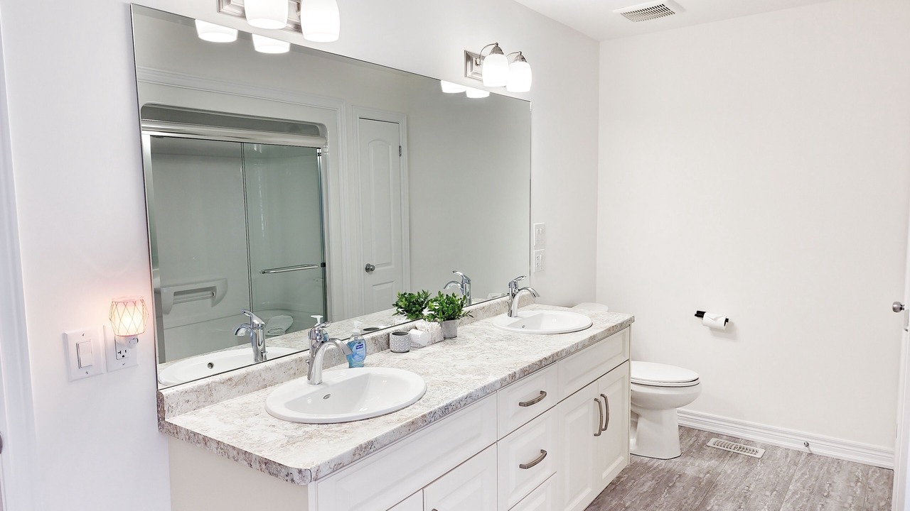 Photo of Bathroom in Fonthill