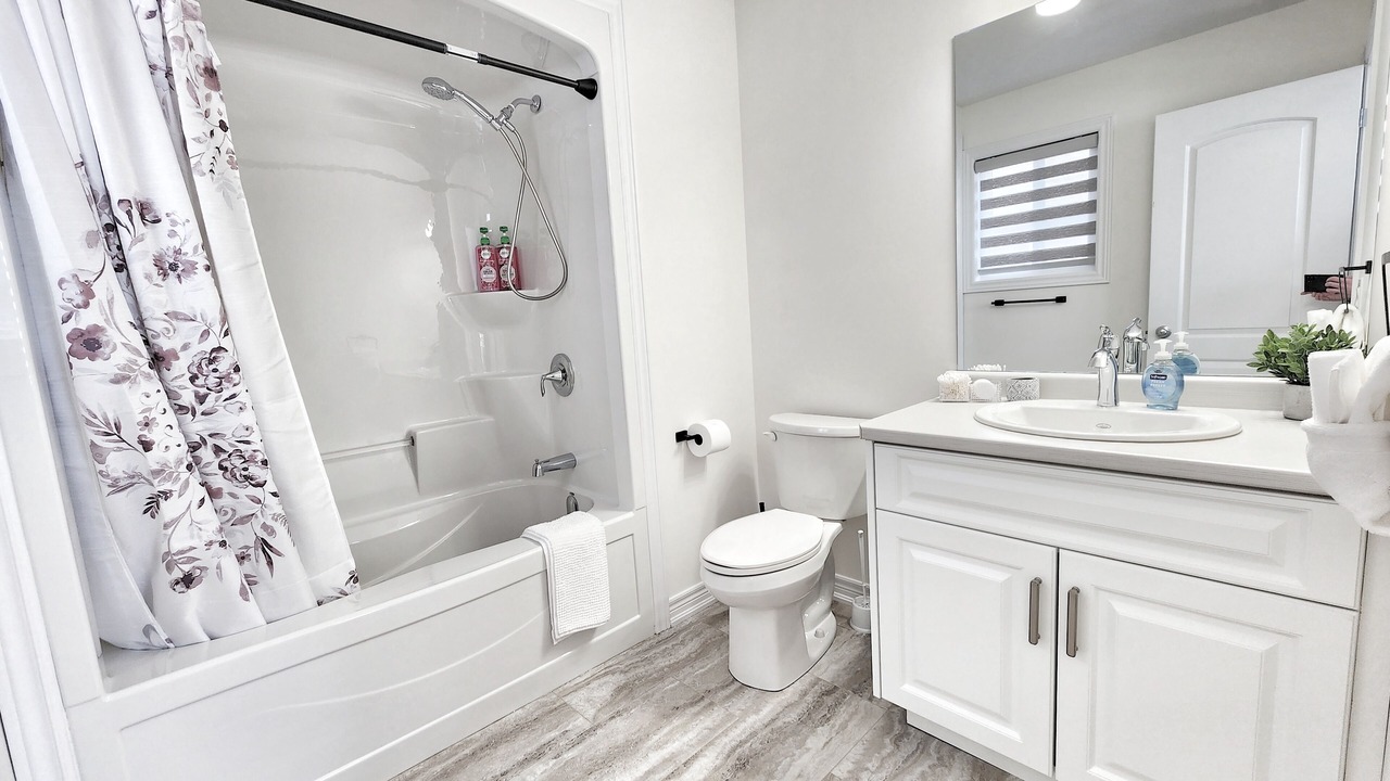 Photo of Bathroom in Fonthill