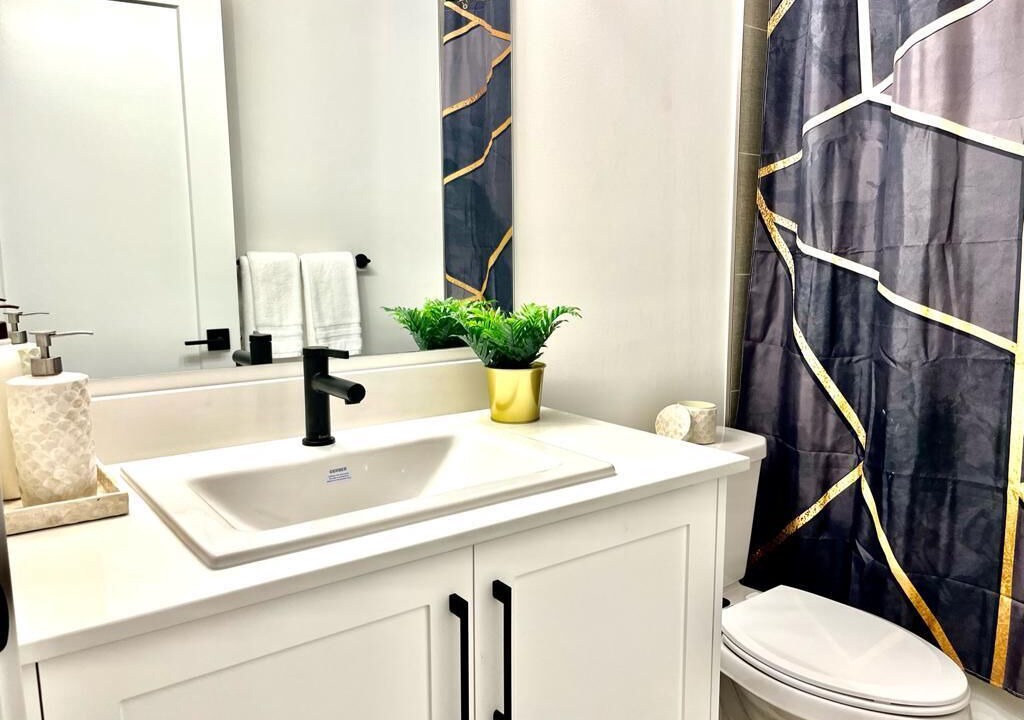Photo of Bathroom in Willoughby