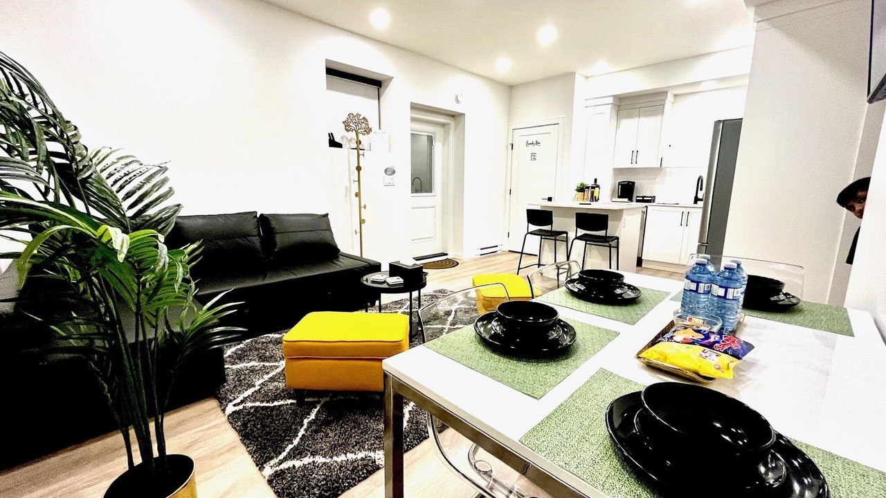 Photo of Livingroom in Willoughby
