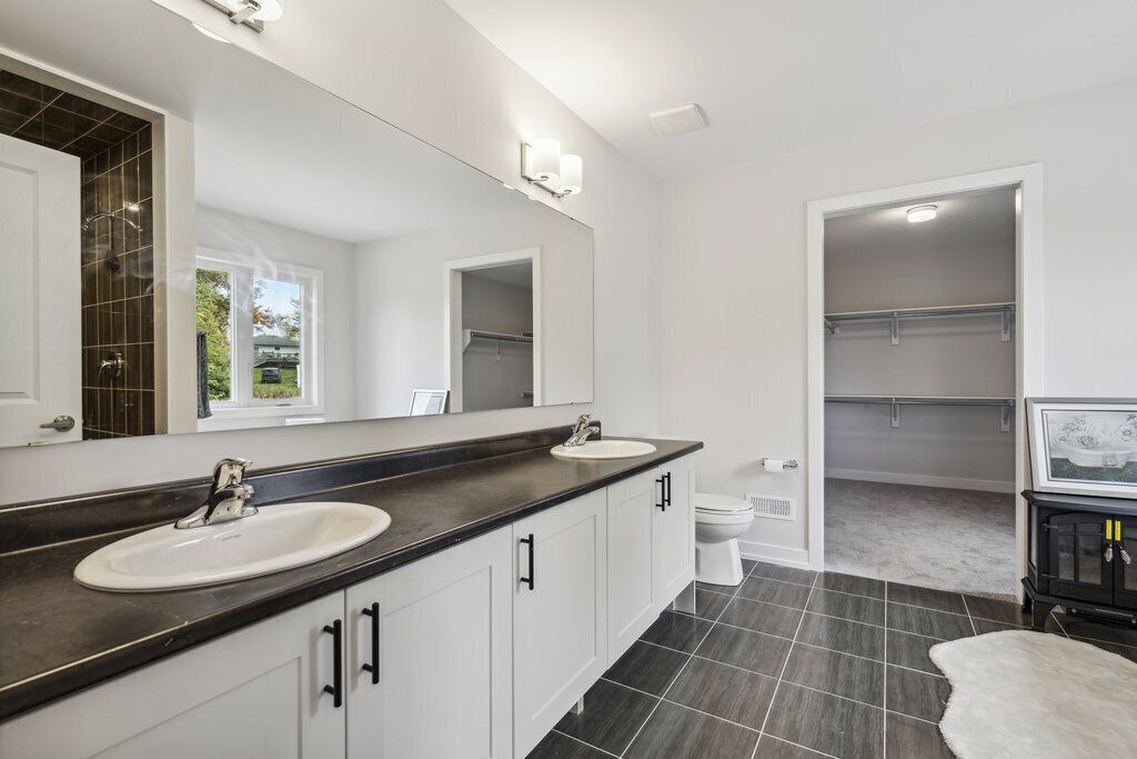 Photo of Bathroom in Simcoe