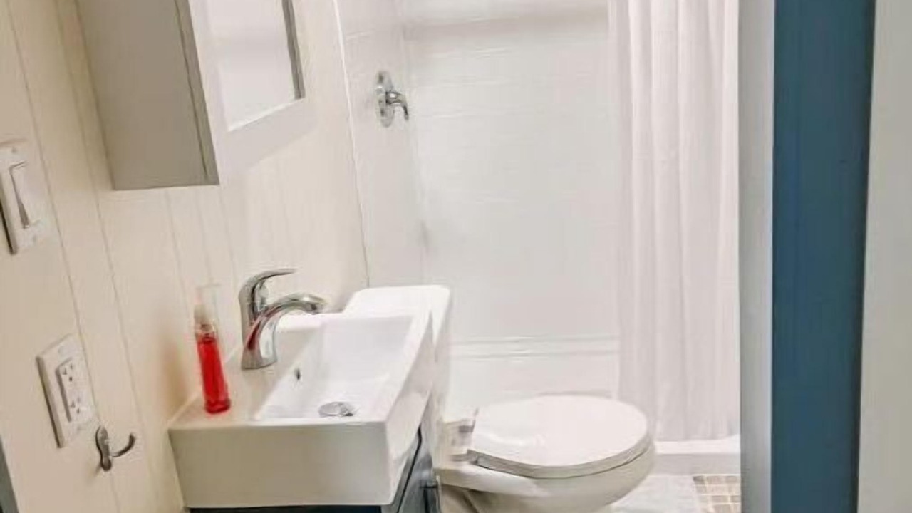 Photo of Bathroom in Adolphustown