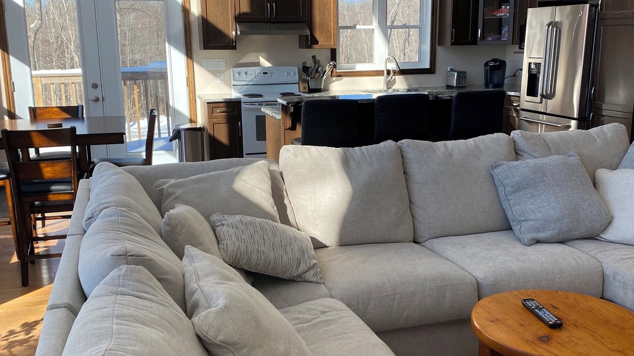 Photo of Livingroom in Frontenac