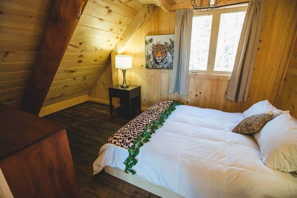 Photo of Bedroom in Saint-Philemon