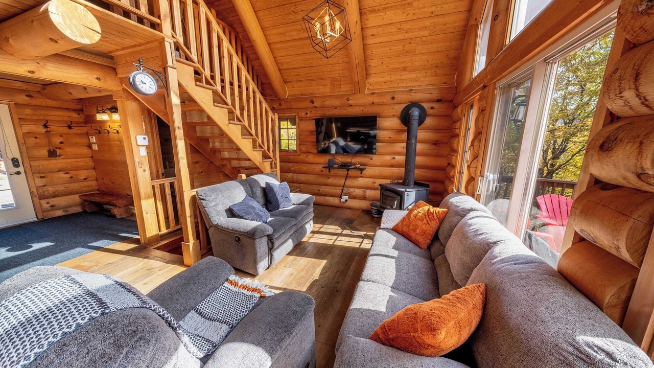 Photo of Livingroom in Notre-Dame-Auxiliatrice-de-Buckland