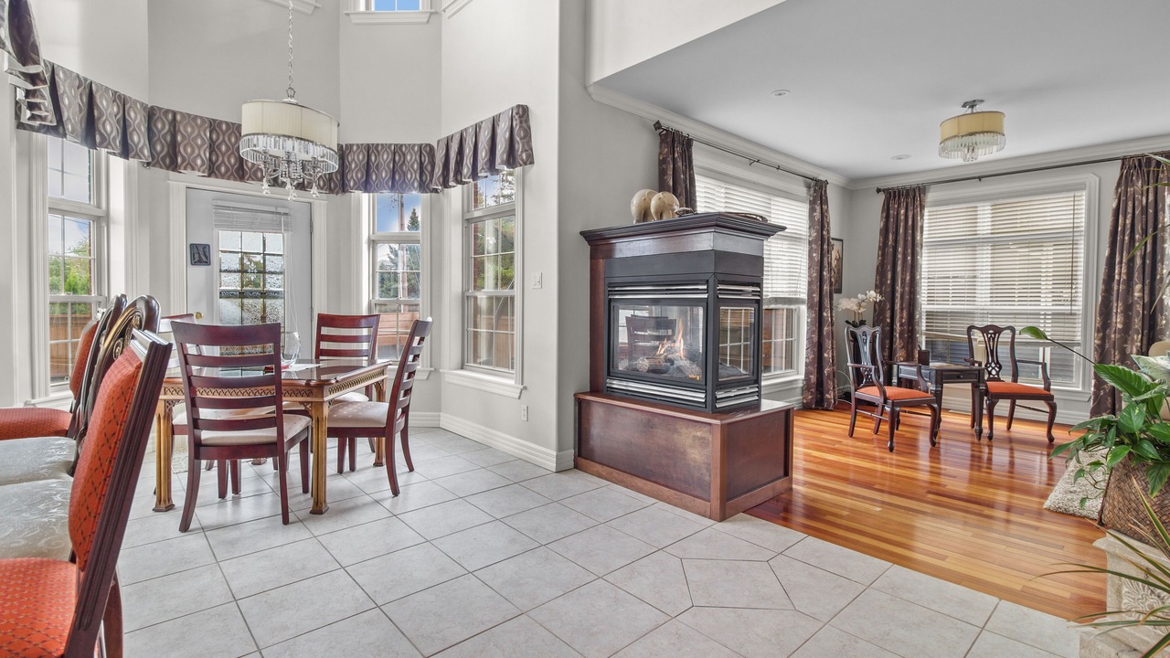 Photo of Livingroom in Terra Nova