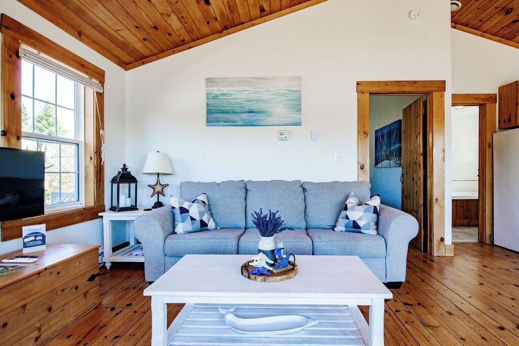 Photo of Livingroom in Boutiliers Point