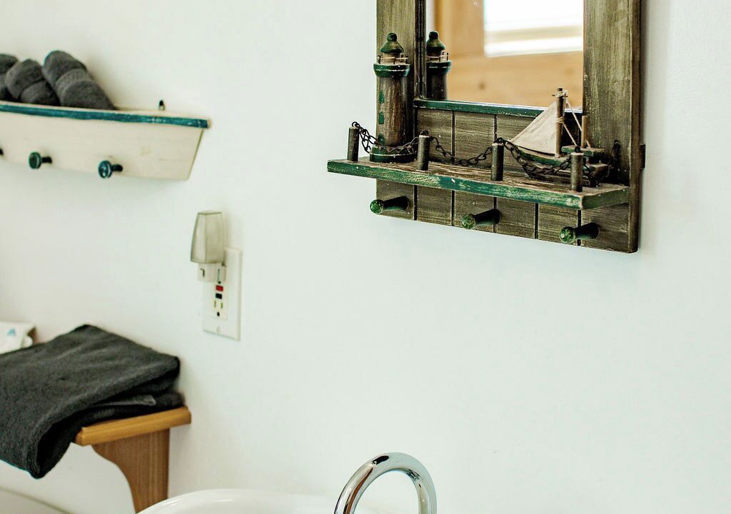 Photo of Bathroom in Boutiliers Point
