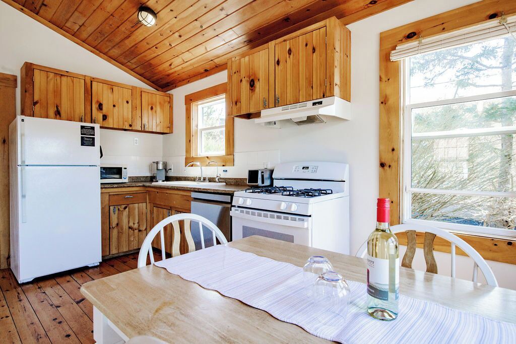Photo of Kitchen in Boutiliers Point