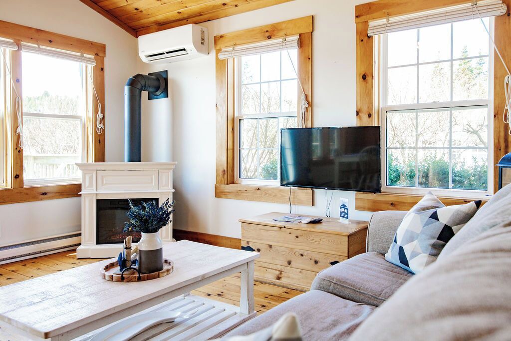 Photo of Livingroom in Boutiliers Point
