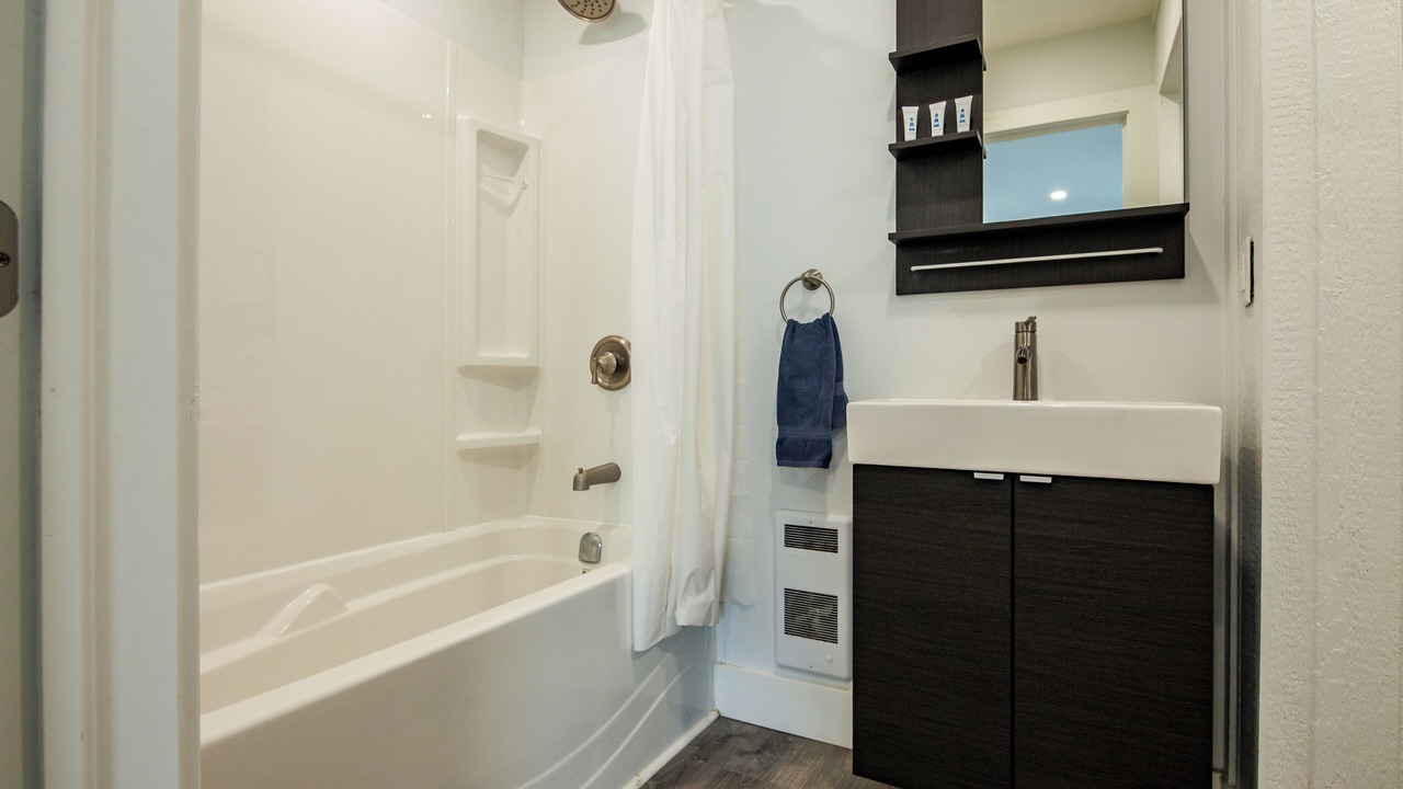 Photo of Bathroom in Boutiliers Point