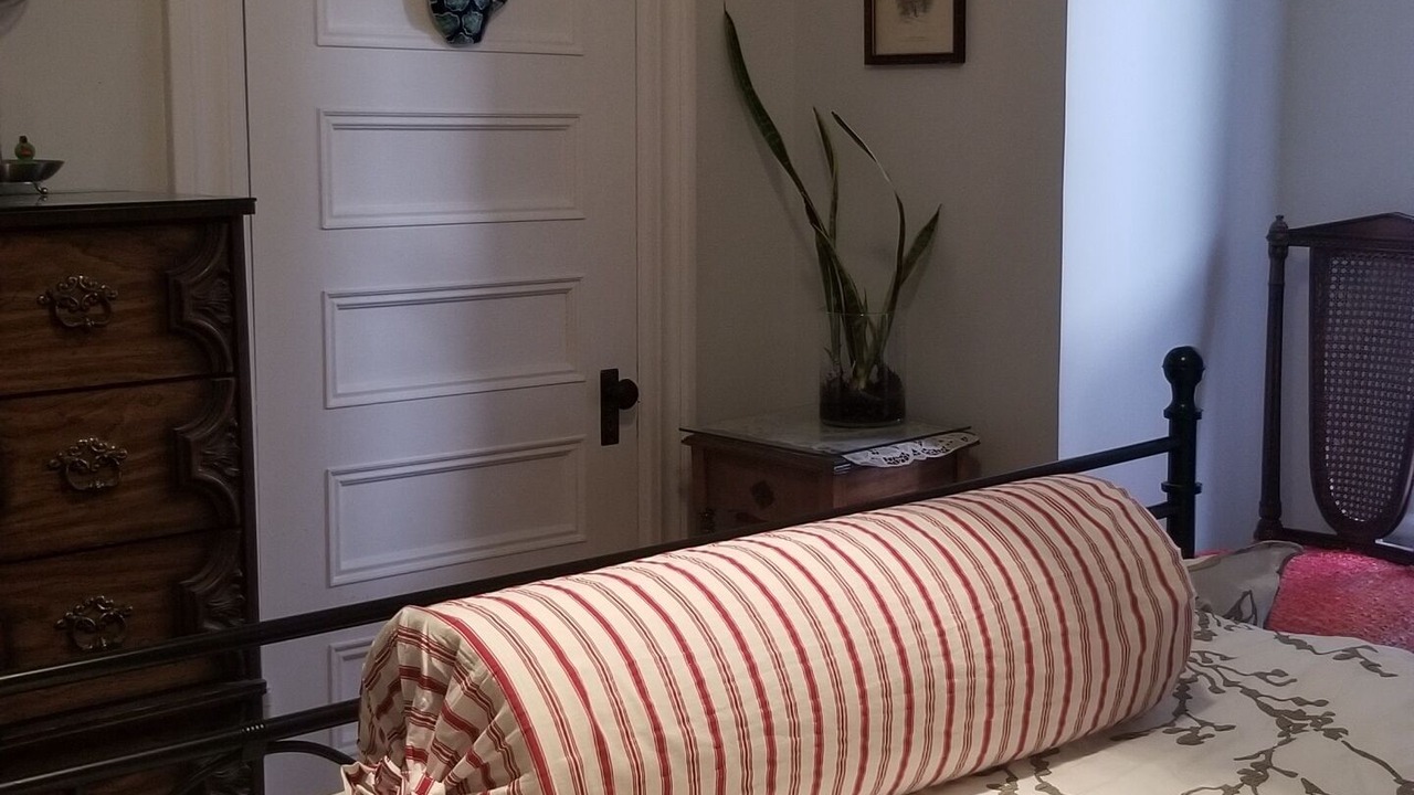 Photo of Bedroom in Centretown