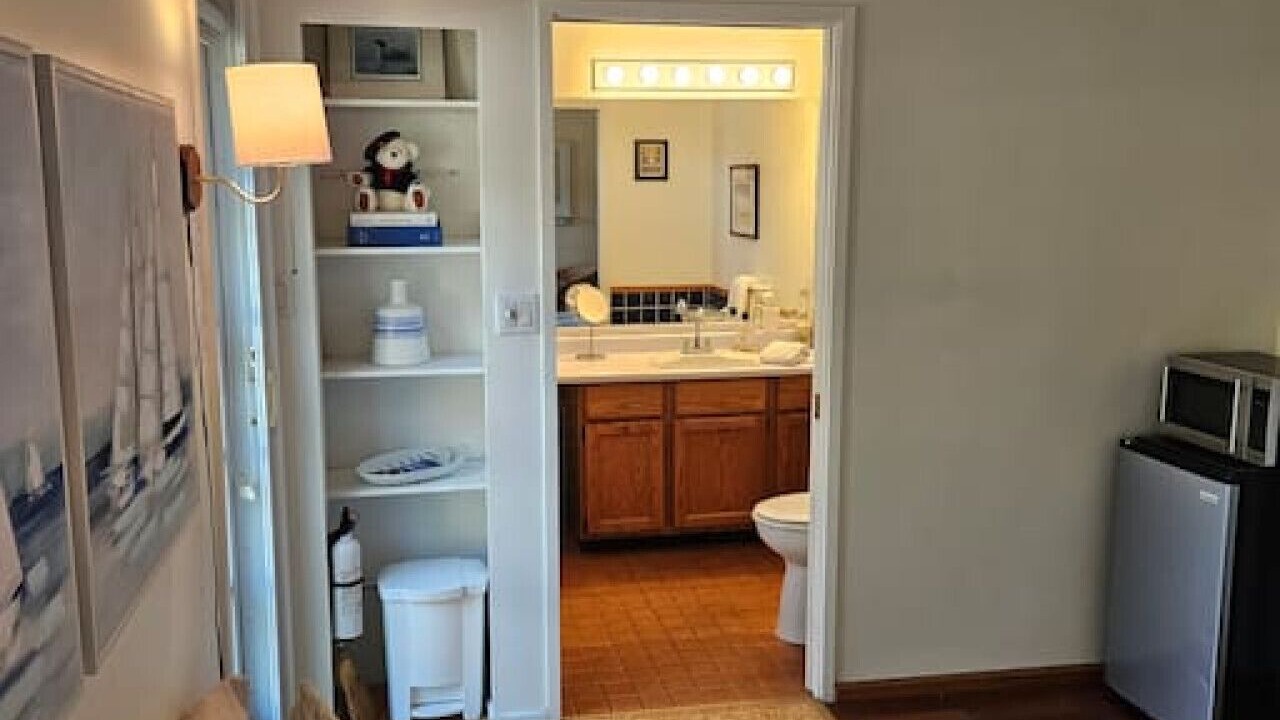 Photo of Bedroom in Bowen Island