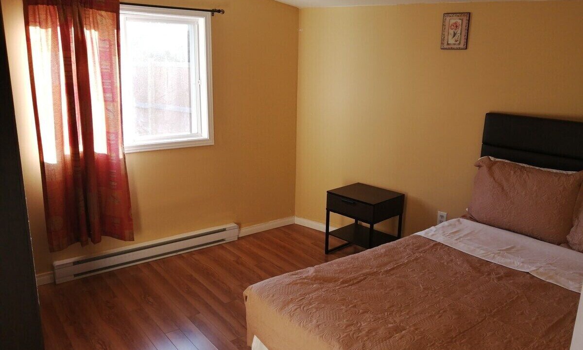Photo of Bedroom in Aylmer